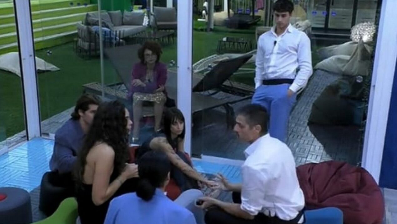 Massimiliano redarguisce Angelica dopo il GF, intanto Mirko prende una decisione