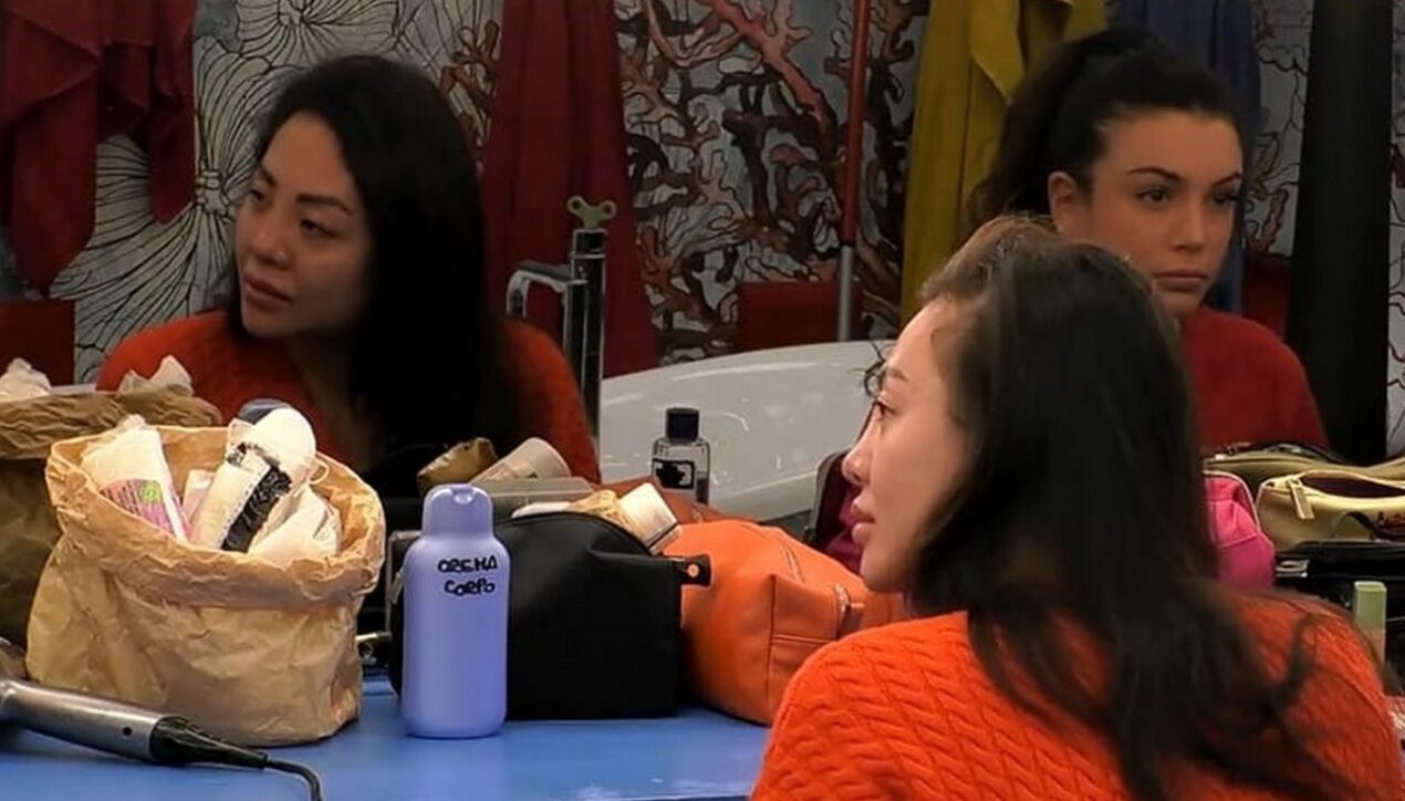 Rosy Chin provoca Massimiliano al GF, Jill la mette in guardia: "Sei andata oltre"