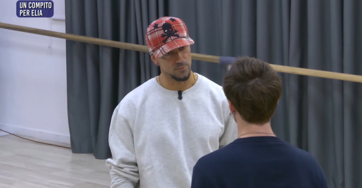 Emanuel Lo mette alle strette Elia: allievo in bilico, potrebbe essere eliminato
