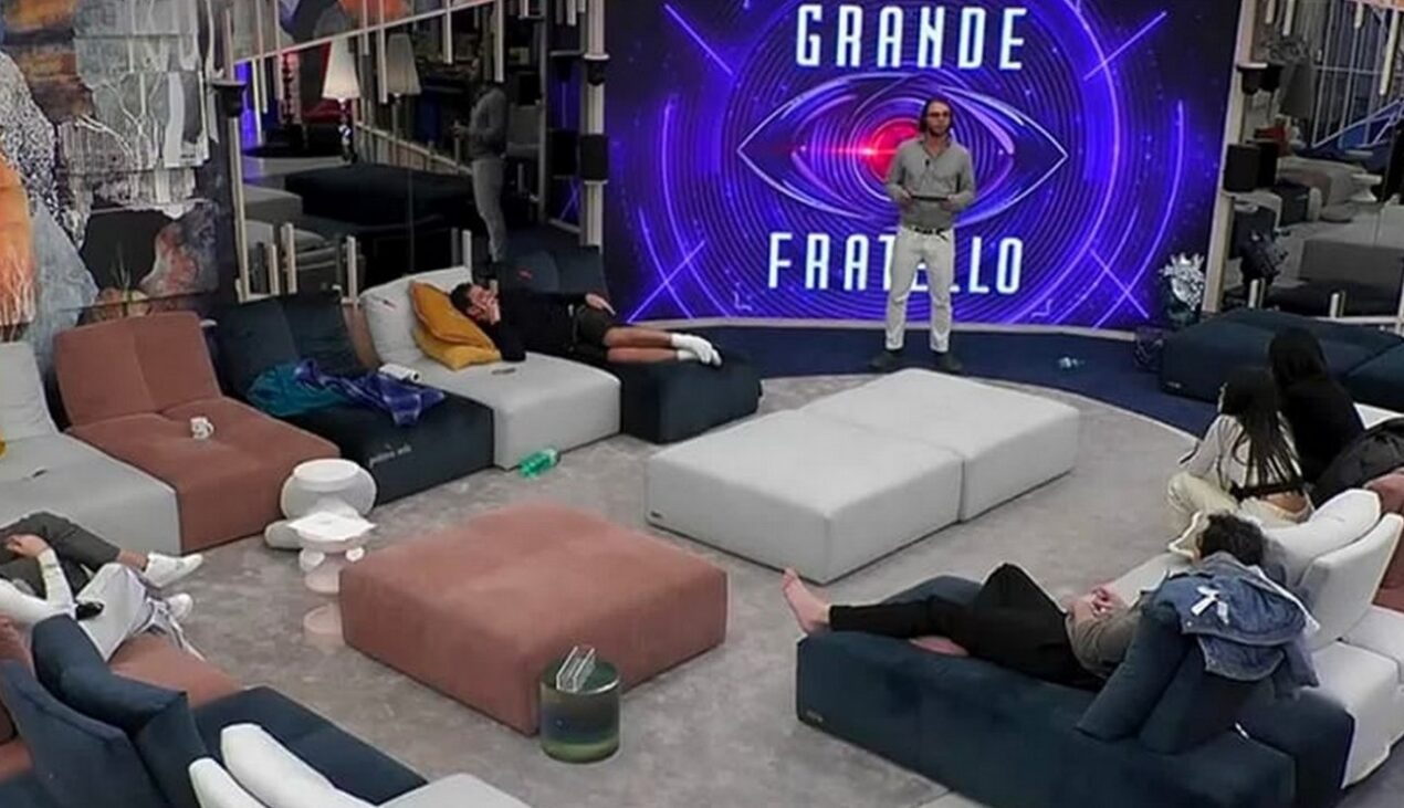 Scherzo a Marco Maddaloni al GF, Monia scoppia in lacrime: cosa è successo