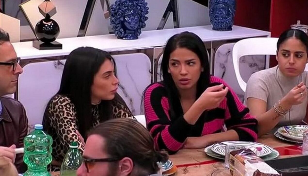 Tensioni al GF, Monia si scontra con Letizia, Massimiliano sbotta: "Lancio un urlo"