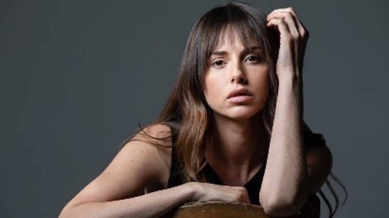 Un Posto al Sole, Benedetta Valanzano ritorna come Valeria Paciello