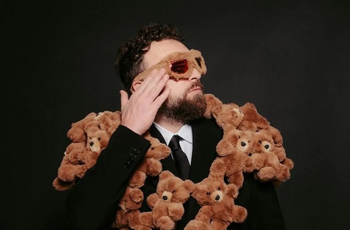 FantaSanremo 2024: Dargen D'Amico domina la prima serata