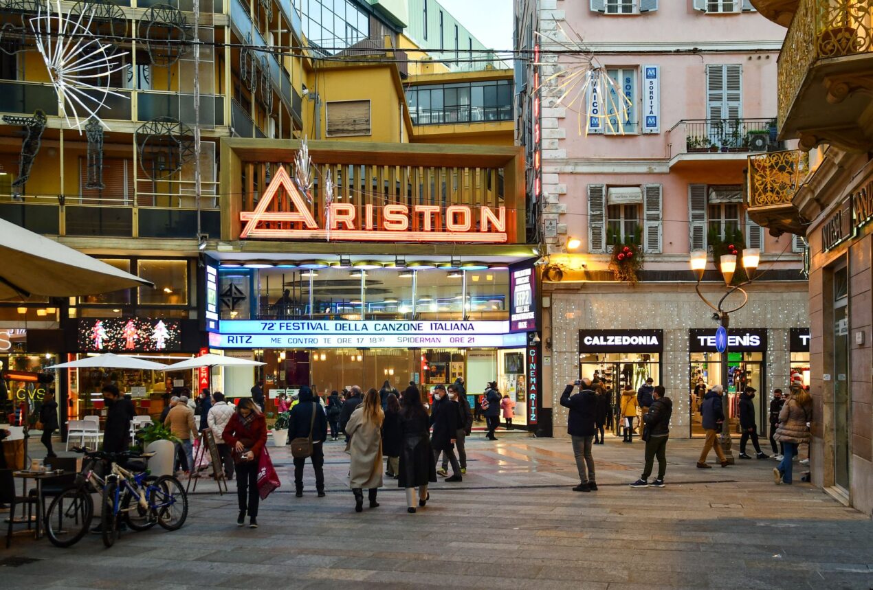 Chi conduce Sanremo 2025? I possibili conduttori Rai