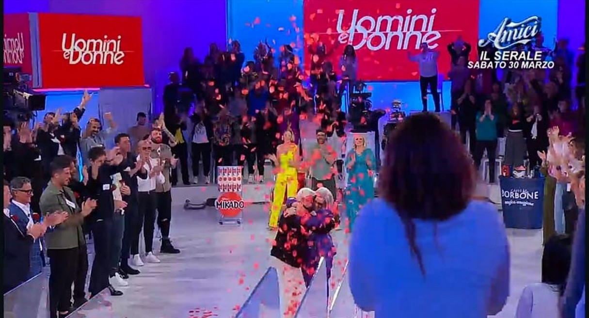 Scelta atipica al Trono Over di UeD: tutti in lacrime, Maria fa un'eccezione