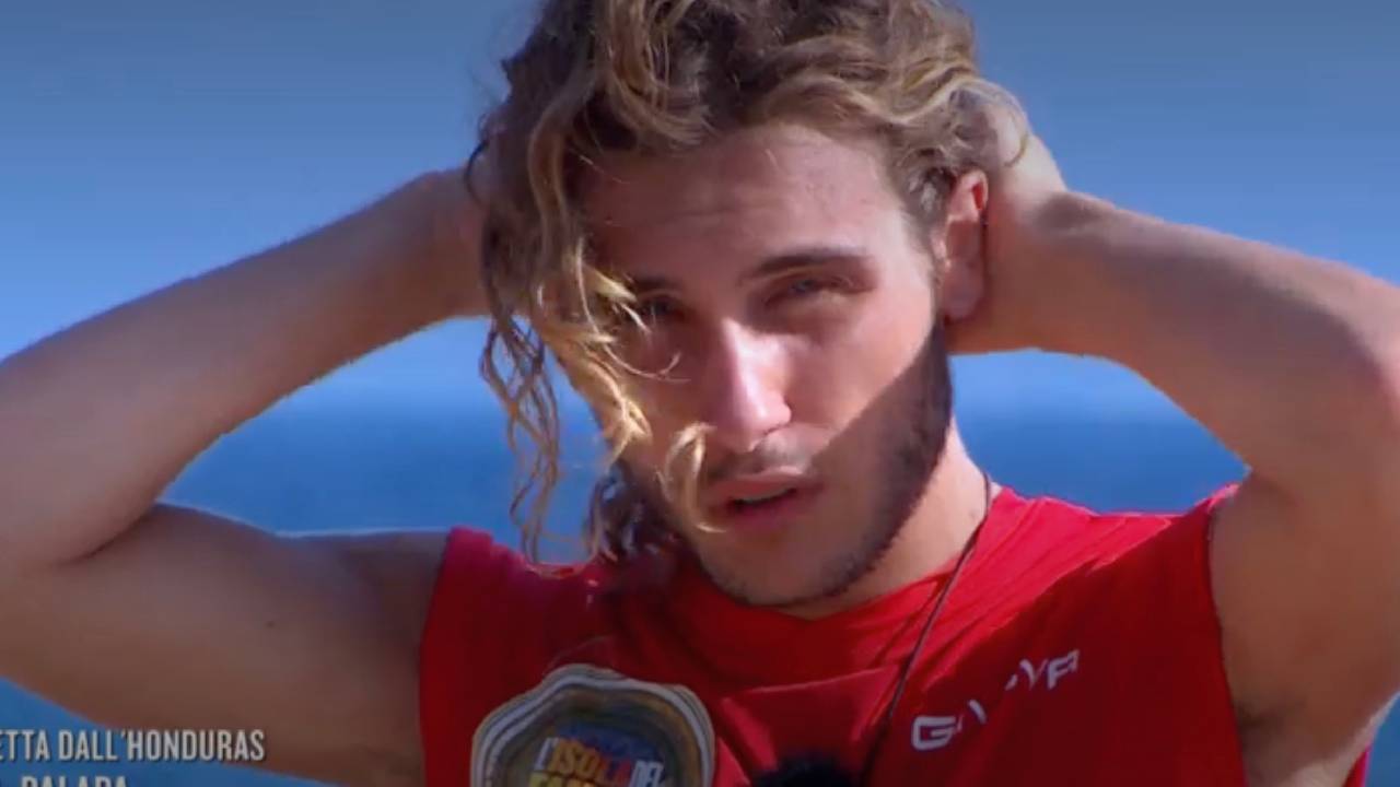 Punizione per Pietro Fanelli all’Isola dei Famosi: ecco che ha fatto