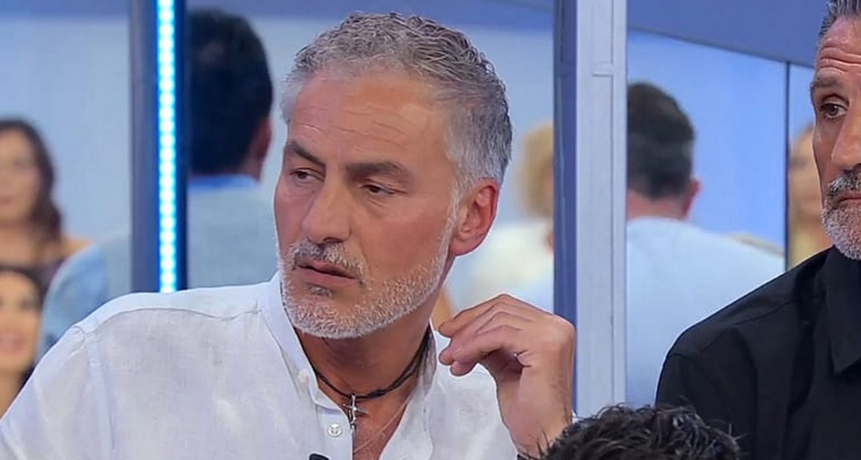 Diego sbugiarda Fabio a UeD: "Ecco che fa nel camerino" lui va via