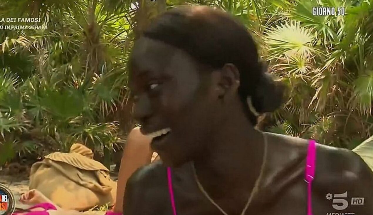 Khady Gueye provoca Samuel e Matilde all'Isola dei Famosi: lui ha un 'mancamento"