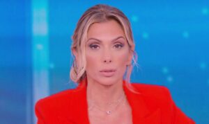 Caos Pomeriggio 5 News Simona Branchetti