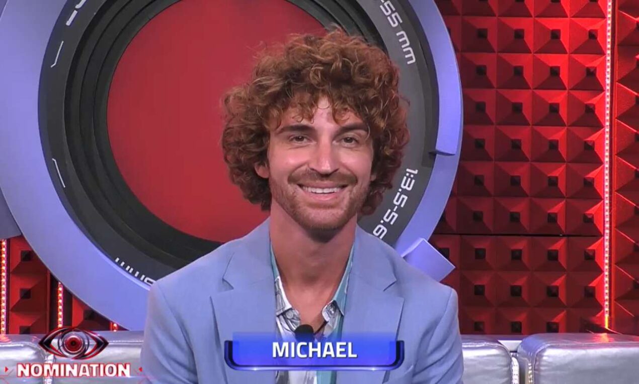 GF, Michael interessato ad una concorrente: la dichiarazione in giardino