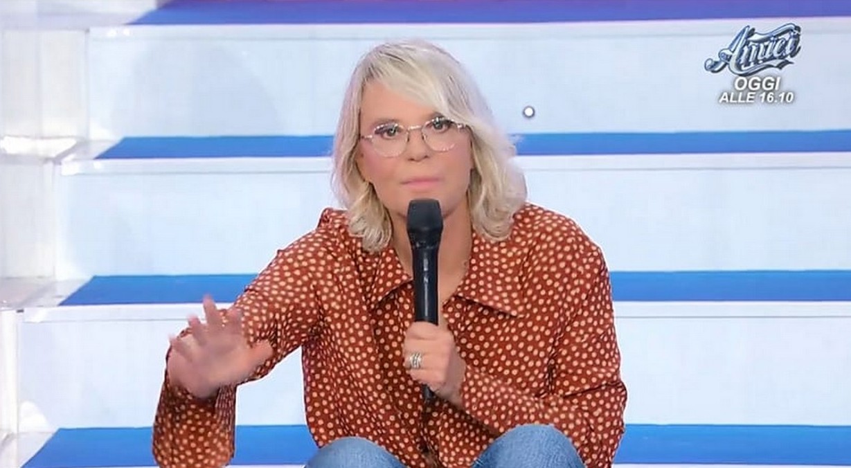 Valerio fa uno show a UeD, De Filippi "mortifica" Sabrina, Martina annulla un'esterna