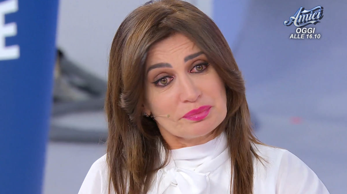 Barbara De Santi piange UeD