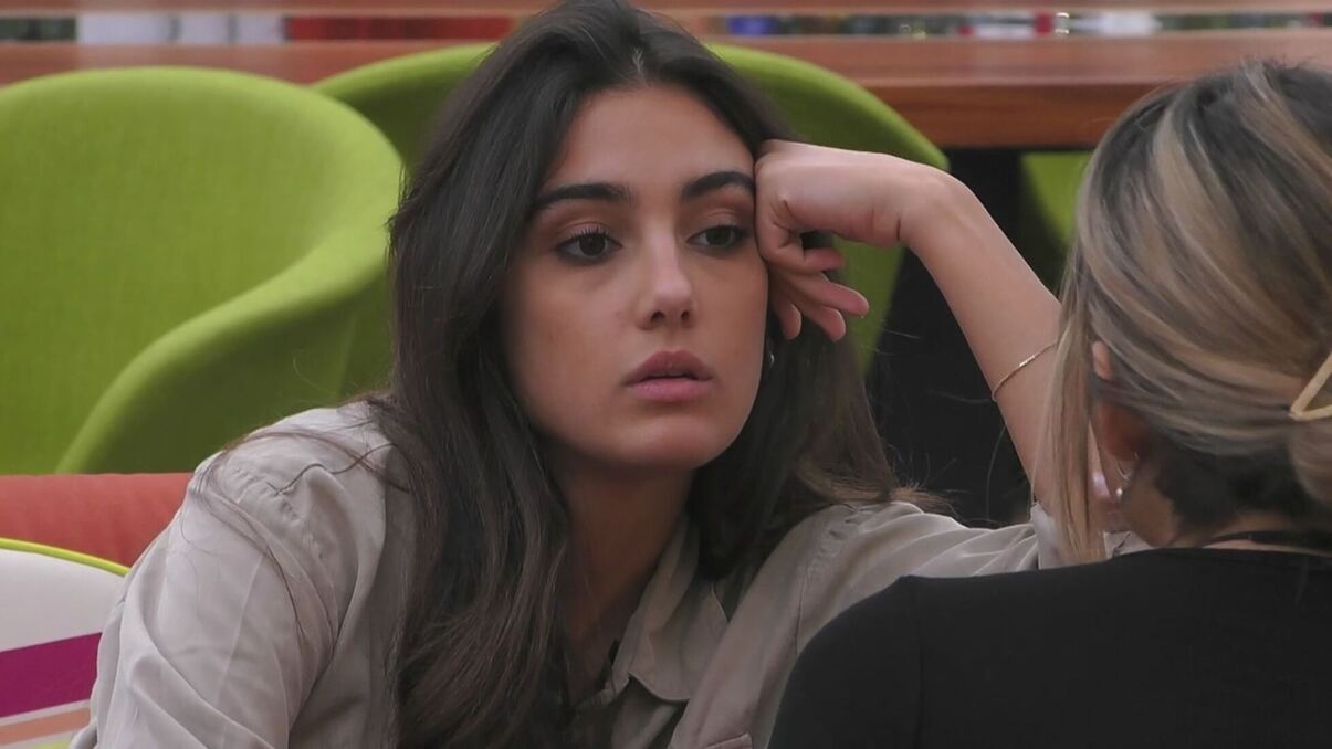 GF messaggi esterno Zeudi