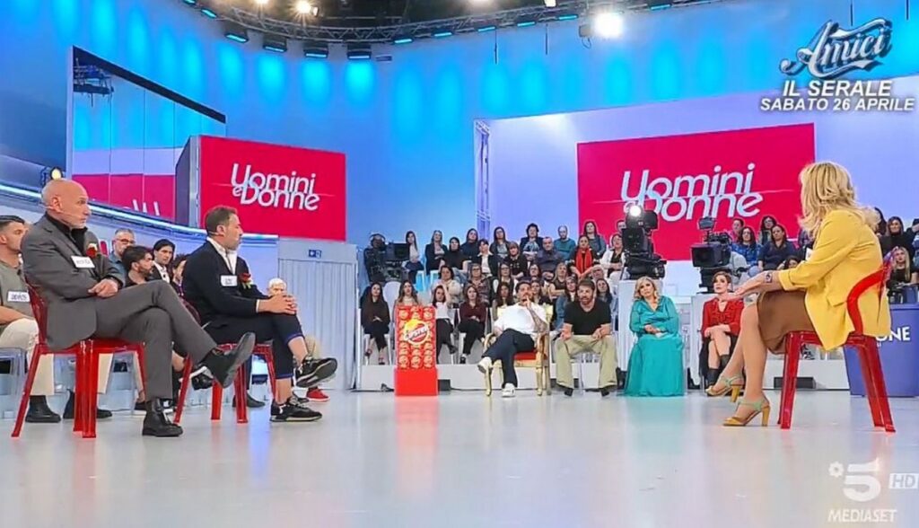 Sabrina e Guido fingono UeD