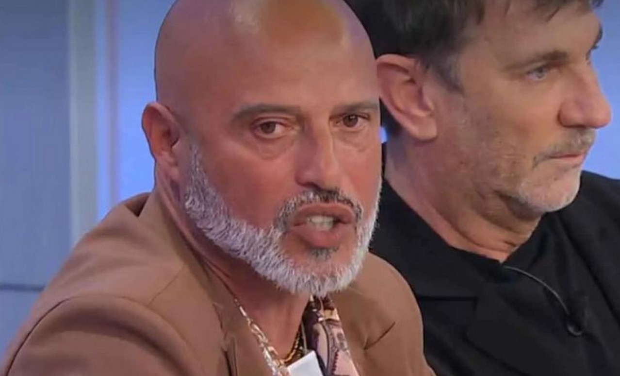 francesco sbugiarda cinzia dopo uomini e donne cosa gli diceva senza telecamere da Tutto.tv francesco sbugiarda cinzia dopo uomini e donne cosa gli diceva senza telecamere