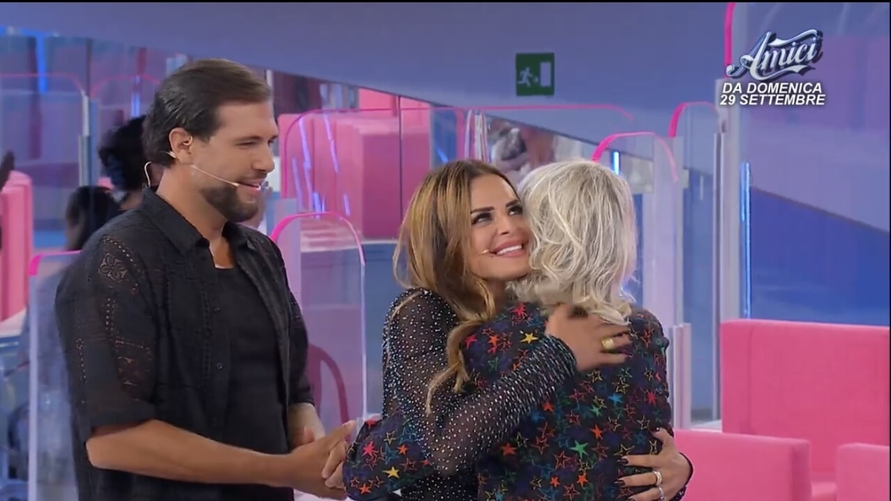 ued anticipazioni tornano alessandro e roberta con un colpo di scena e segnalazioni