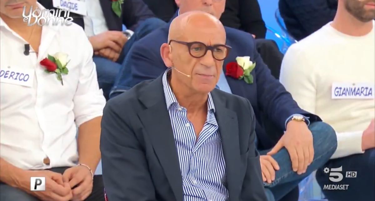 Rocco “mandato via” da Uomini e Donne, Tina fa piangere Sabrina Zago