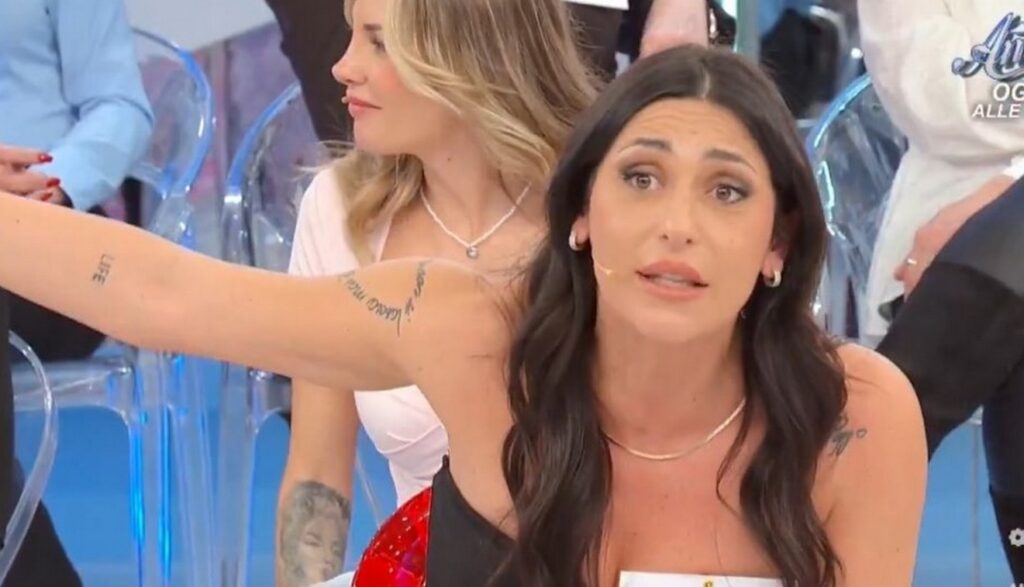 Bufera contro Paola Uomini e Donne