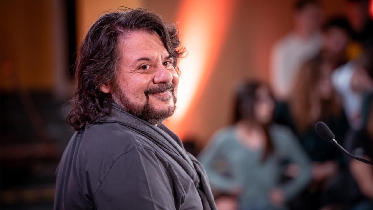 Sanremo 2026: Lillo Petrolo al fianco di Carlo Conti e Laura Pausini