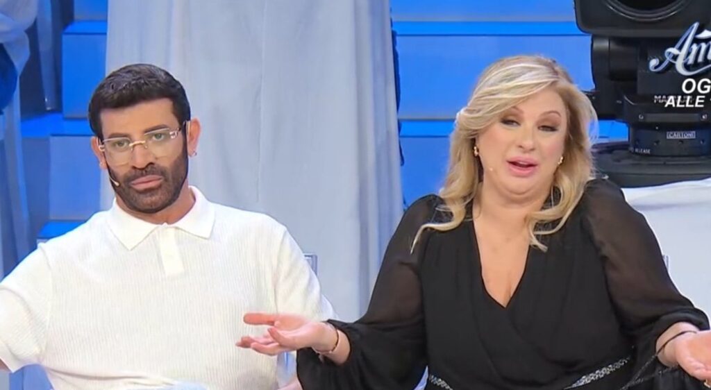 Tina e Gianni contro Mario e Cinzia UeD