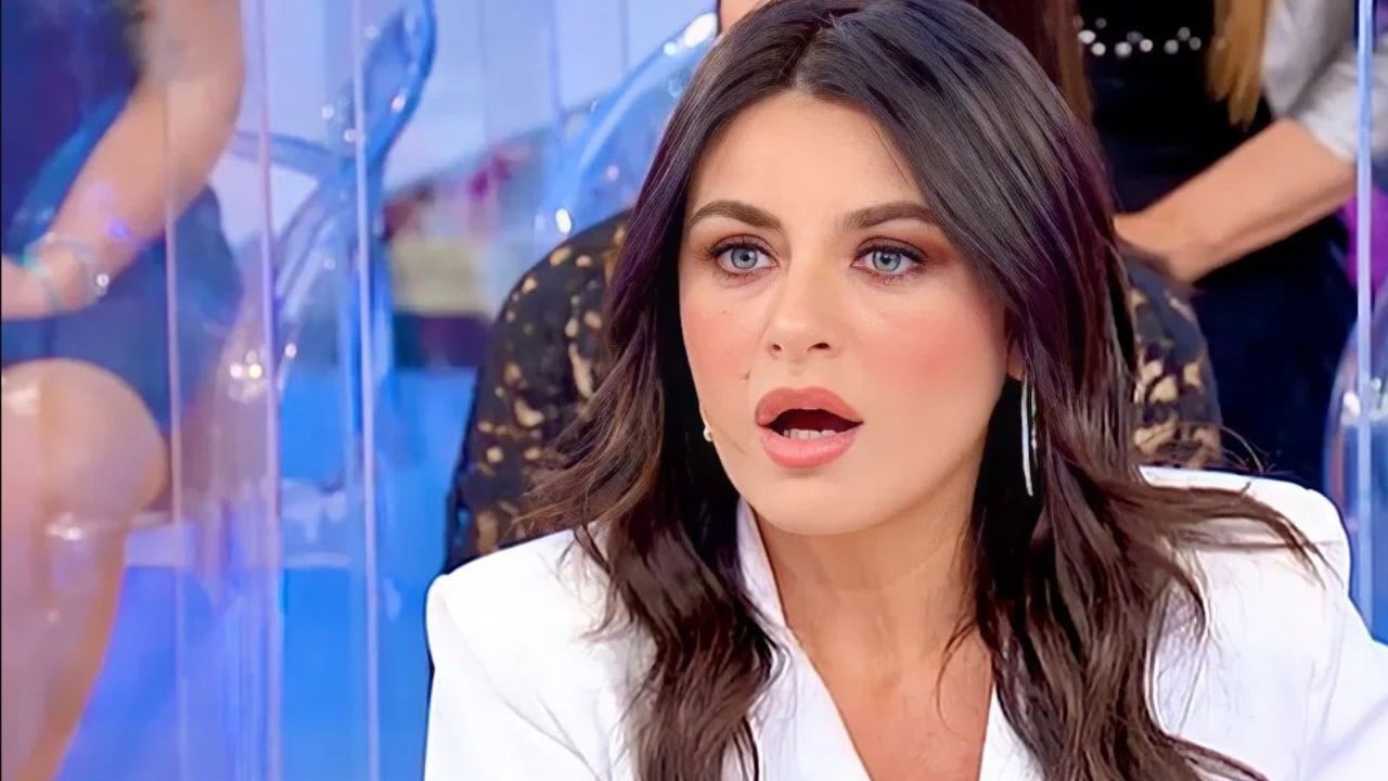 Gloria Nicoletti sbotta fuori onda a UeD contro Antonio, ma lui fa un annuncio