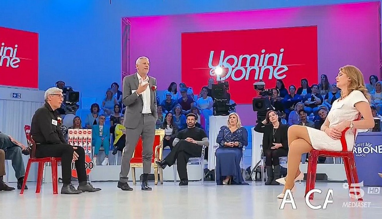 Marco smaschera Cinzia Paolini a UeD: “Mi manipolava dicendomi cosa dire” caos in studio