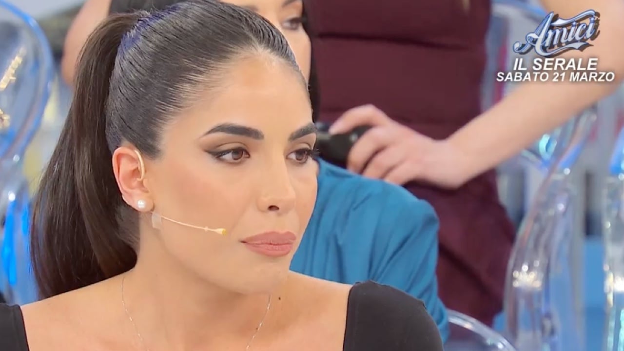 Martina Calabrò si è fidanzata dopo UeD? I video infiammano il web: che succede