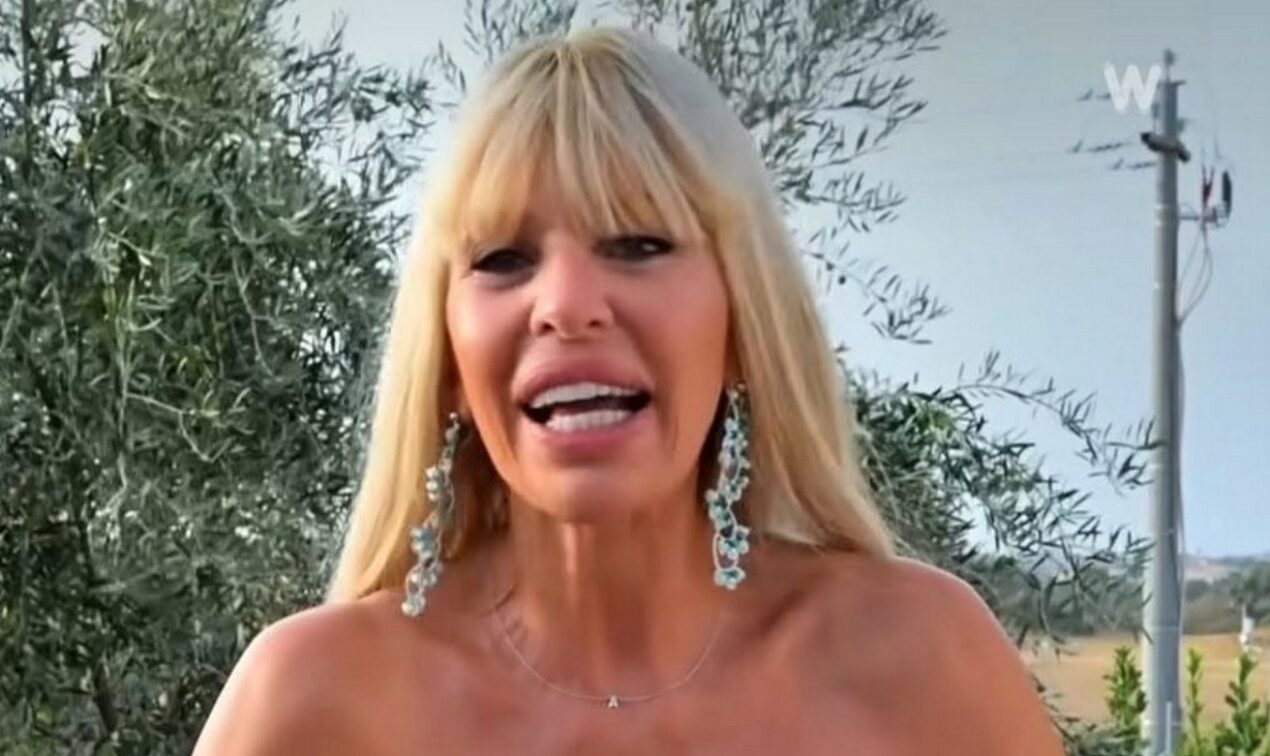 Alessandra Mussolini svela un segreto su UeD: “Faccio una cosa che non si può”