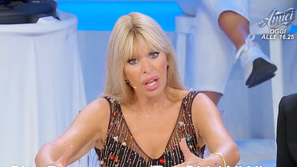 Alessandra Mussolini sfrattata a UeD